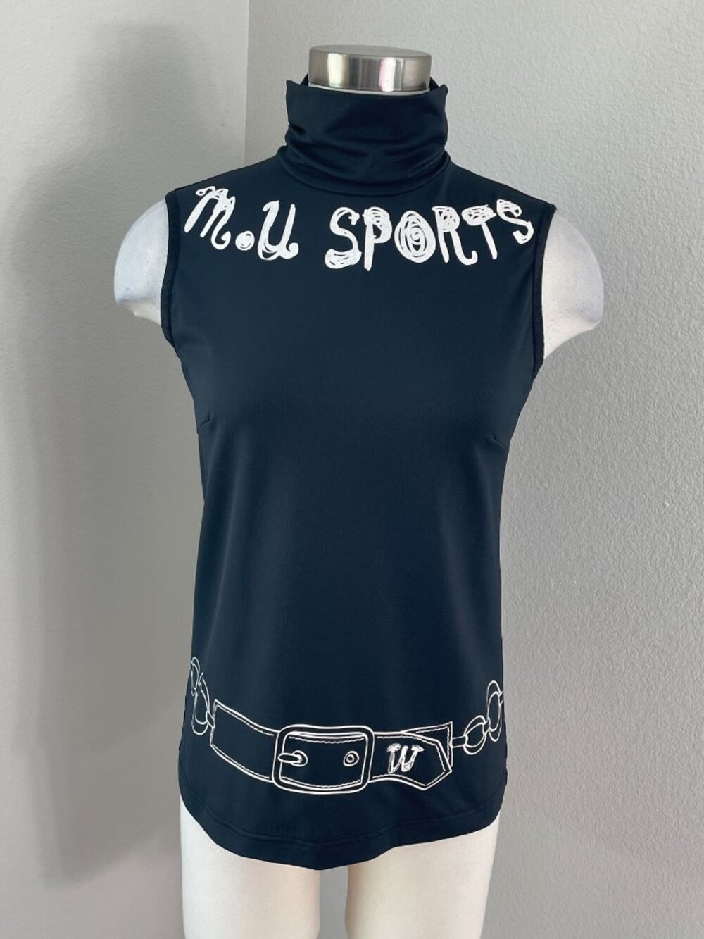 M.U Sports Womens 40 Sleeveless Black Golf Top Stretch Outdoors Activewear
